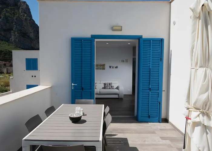 Casa Bambu Con Piscina A Hébergement de vacances *