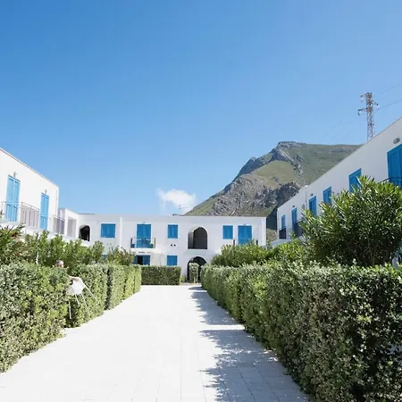Casa Bambu Con Piscina A Tatil Evi Macari