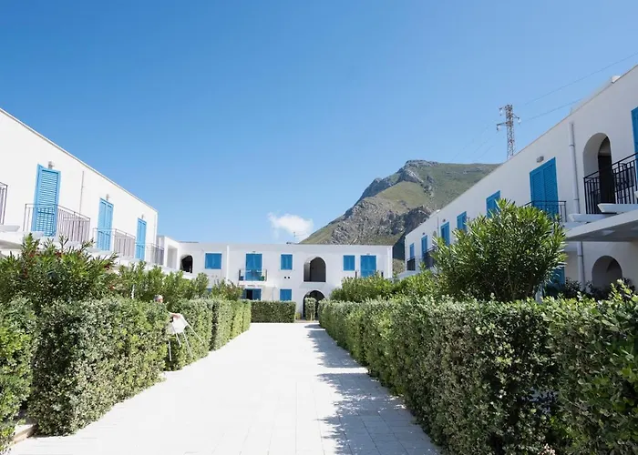 Casa Bambu Con Piscina A 度假居 马卡里